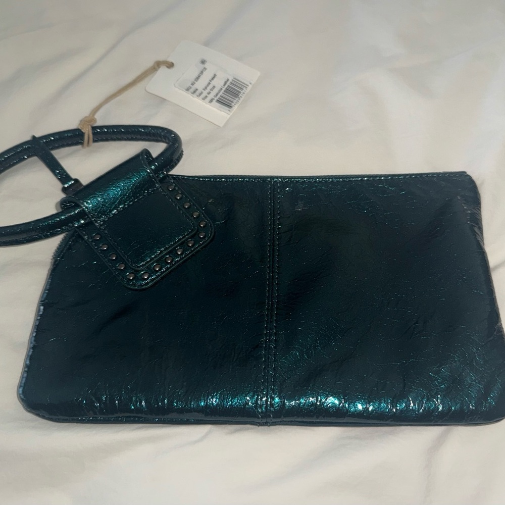 NWT HOBO Sable Leather Clutch- Handle-Wristlet Spruce Patent color